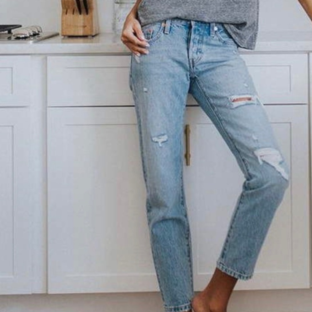 Levi 501 high waisted jeans